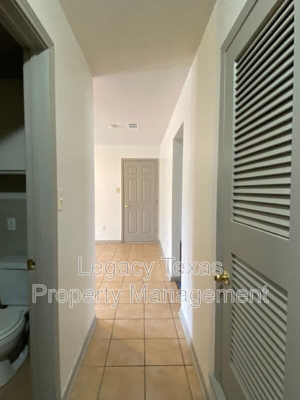 Building Photo - 1607 McAnear St