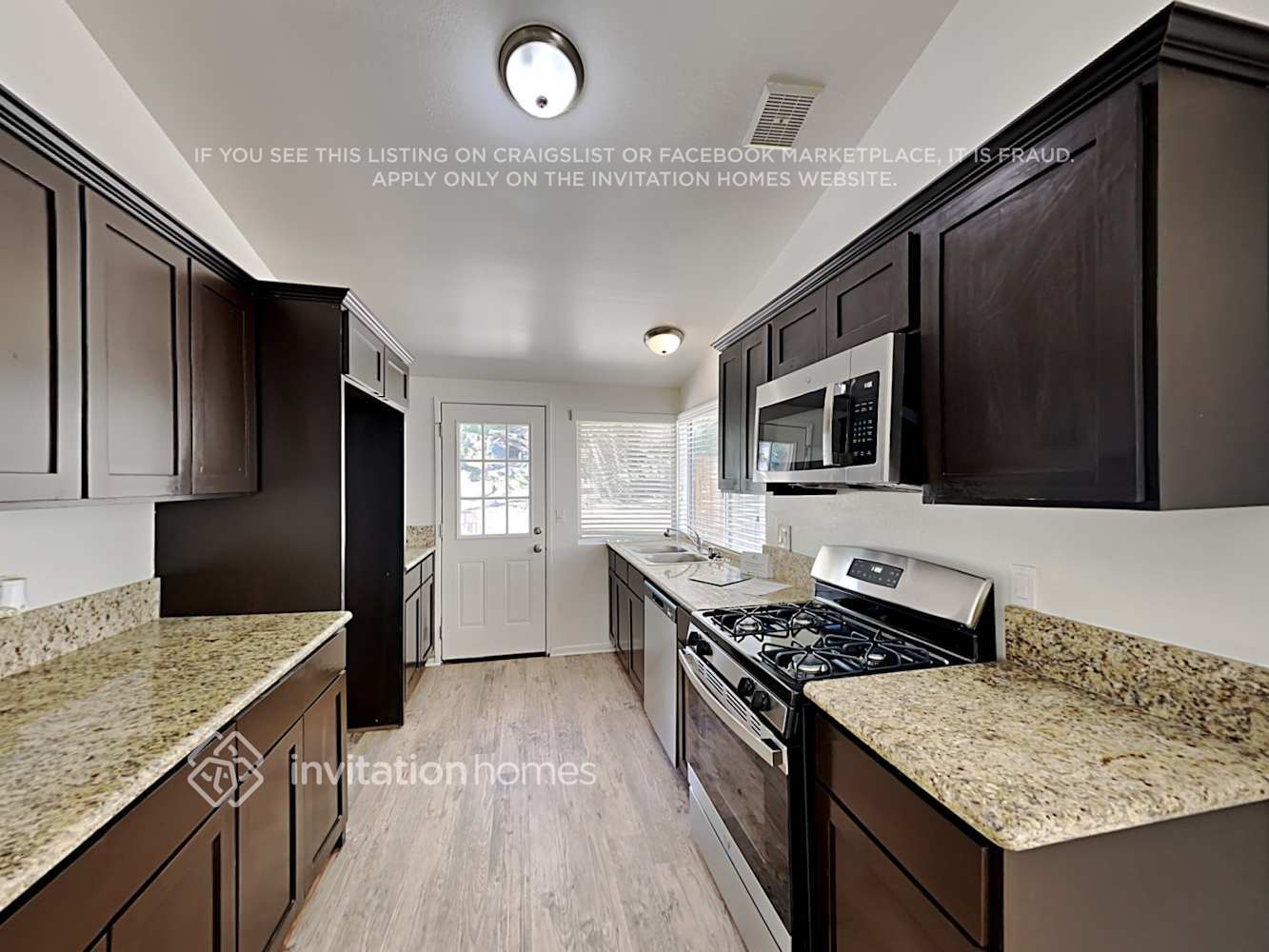 Building Photo - 28153 Haxton Dr