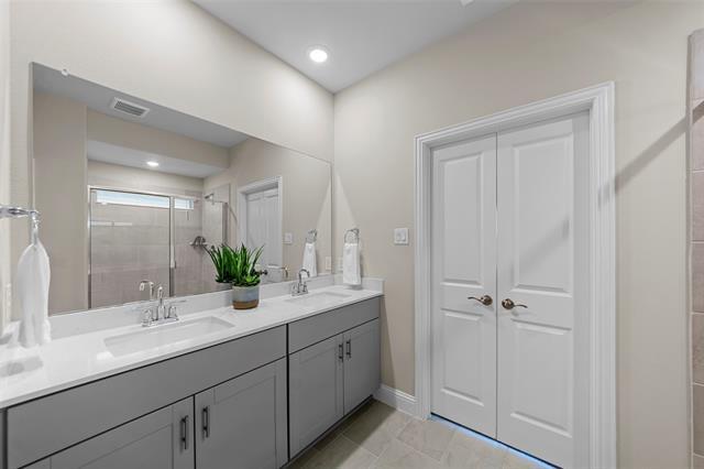 Building Photo - 5203 Bellhurst Dr
