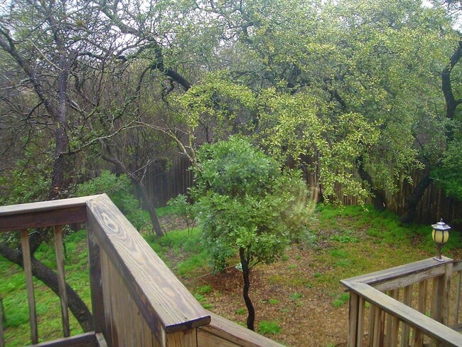 Building Photo - 3 br, 2.5 bath House - 8615 Cross Spring