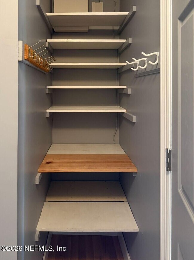 Building Photo - 360 Canis Dr W