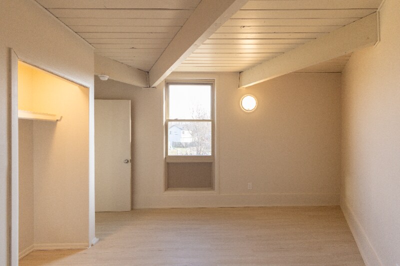 Building Photo - 4301 Harriet St