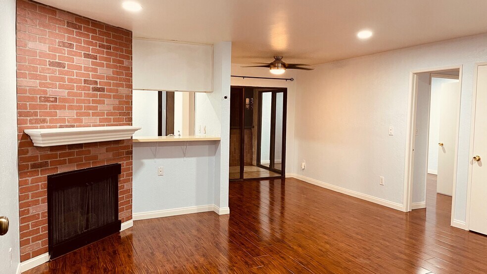 Feng Shui Energy! Very open floor plan! - 515 N Jackson St