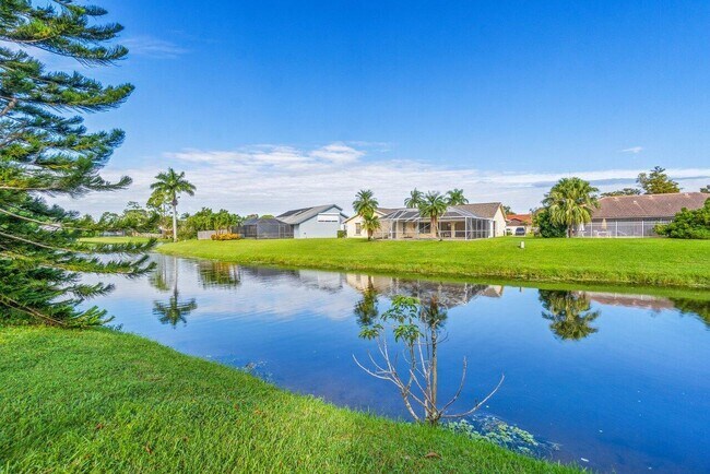 Building Photo - 13471 Barberry Dr
