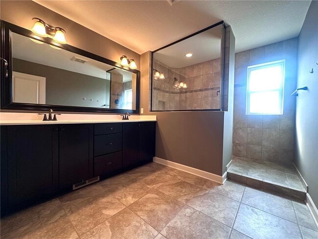 Building Photo - 3379 Ridgestone Way