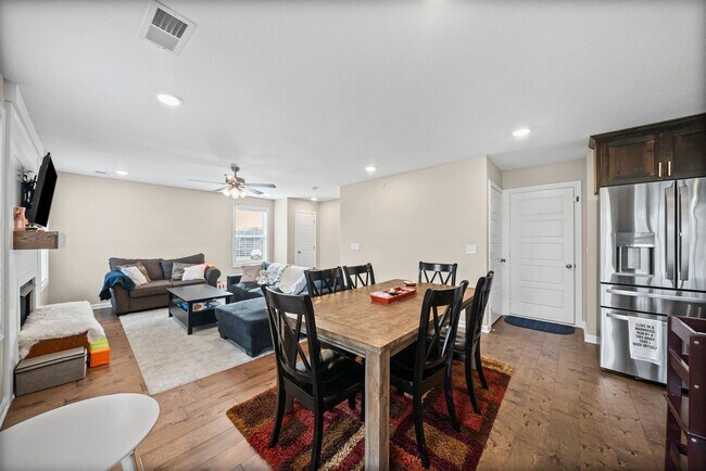 Building Photo - 1084 Barnhill Rd