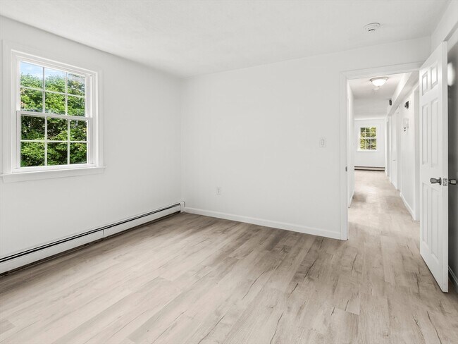 Building Photo - 26 Sidney St