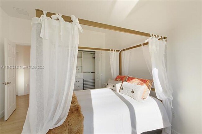 Building Photo - 34850 SW 218th Ave