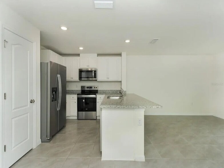 Building Photo - 2803 Brie Hammock Bnd