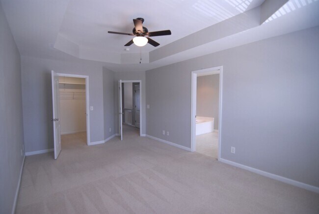 Building Photo - 4036 Comrie Ln