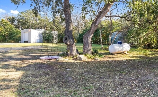 Building Photo - 506 Centex Sportsman Rd