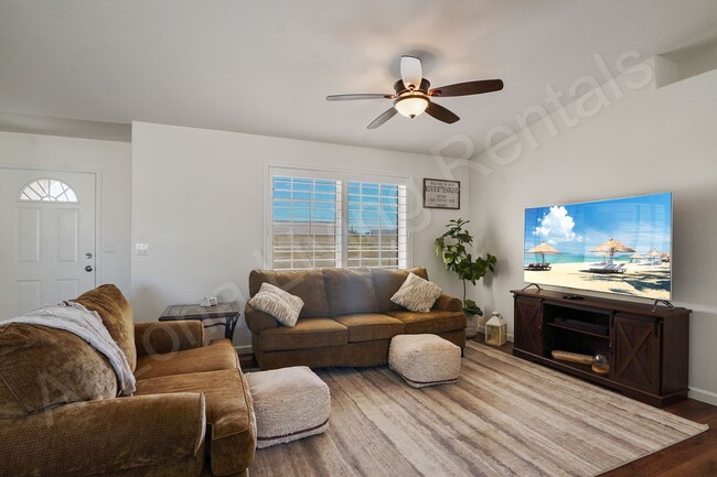 Building Photo - FURNISHED AVAILABLE OCTOBER 2026 - APRIL 2027