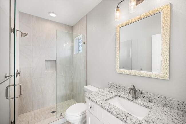 Building Photo - 56 Penelope St