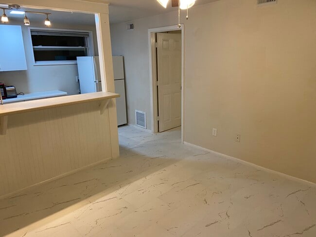 Building Photo - 1 Estey St