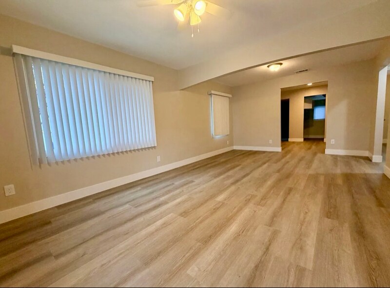 Building Photo - 1550 N Pershing Ave