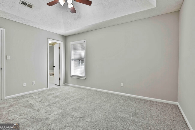 Building Photo - 37 7 Pines Cir