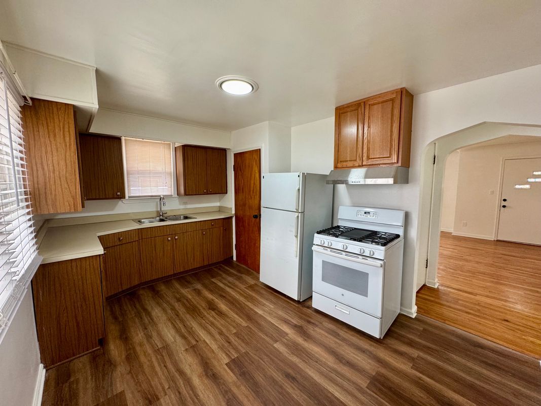 Building Photo - 3734 Capitol Ave