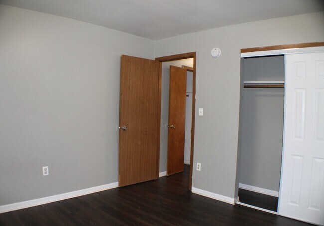 Building Photo - 2811 31st St