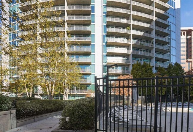 Building Photo - 44 Peachtree Pl NE