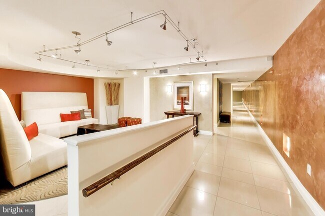Building Photo - 915 E Street NW Unit 414