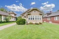Building Photo - 537 N Crestway St