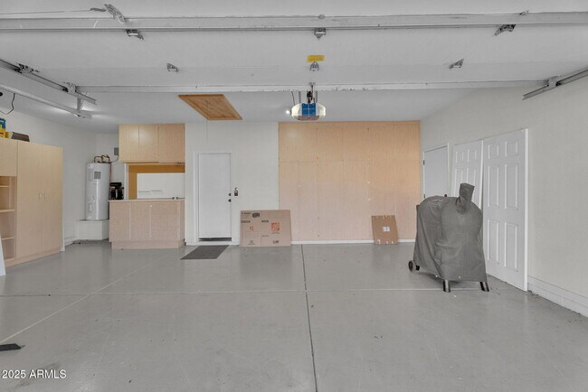 Building Photo - 6245 E Star Valley St