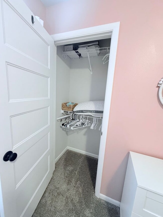 Building Photo - 3 Bed / 2.5 Bath Brand New House in Waunakee, WI!