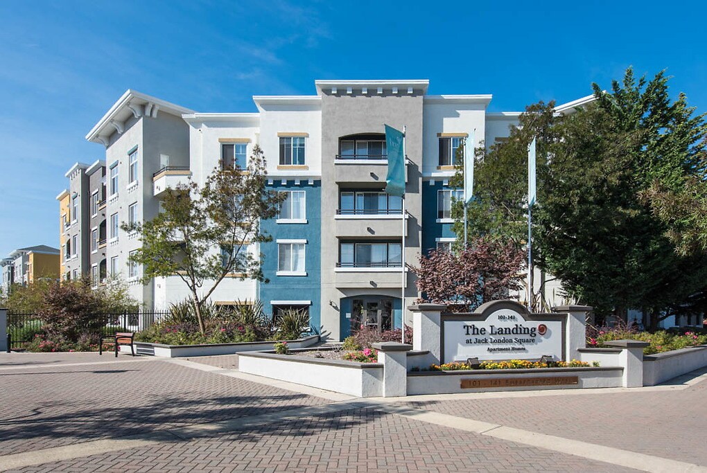 The Landing At Jack London Square Oakland Ca Apartment Finder