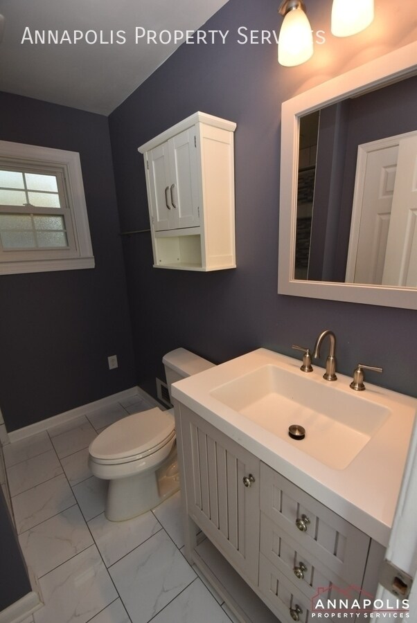 Building Photo - 364 Ellenham Ct