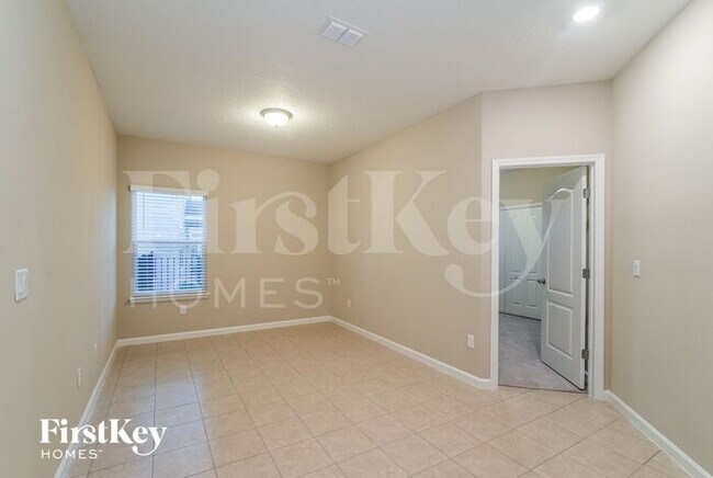 Building Photo - 5639 Kellar Cir
