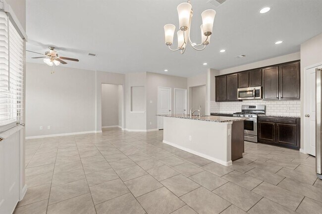 Building Photo - 18314 Pelham Holw Trl