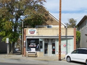 Building Photo - 819 16th St