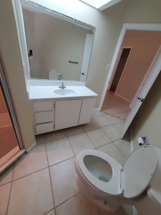 Building Photo - 1436 SE 33rd Terrace