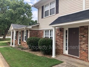 Building Photo - 108 Silverbrook Drive