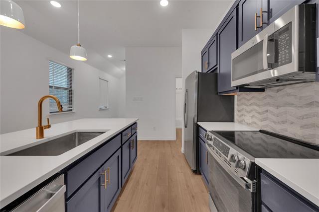 Building Photo - 529 Waterhouse Lk Dr