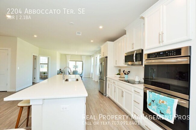 Building Photo - 2204 Abboccato Terrace SE