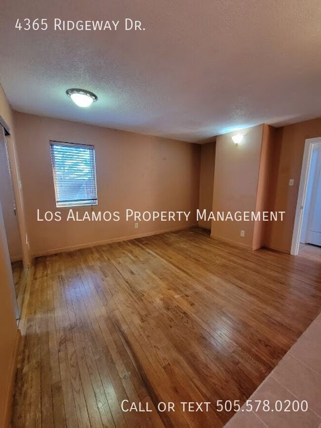 Building Photo - 4365 Ridgeway Dr