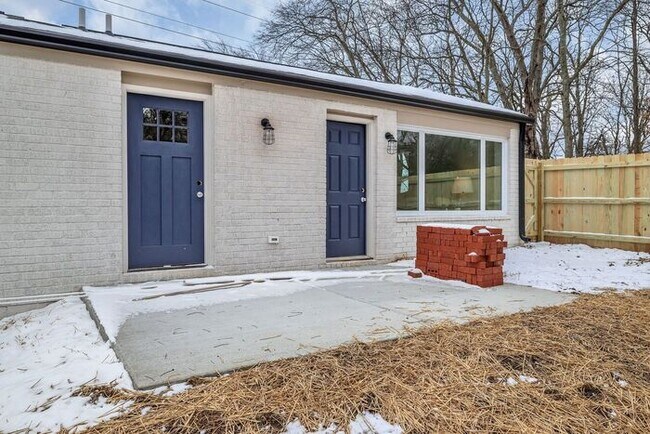 Building Photo - Beautiful Remodeled Ranch House in Madison