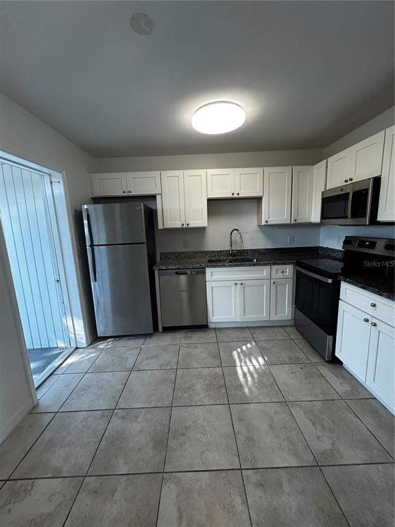 Building Photo - 1984 S East Ave