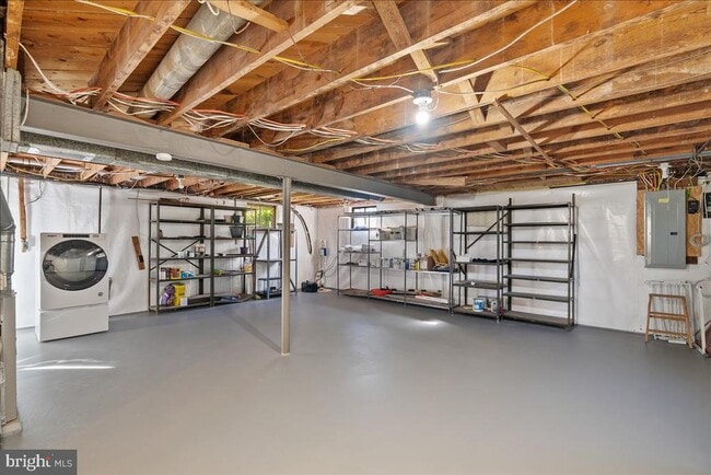 Building Photo - 7107 Tyndale St