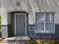 Building Photo - First-Floor 2-Bed, 2-Bath Condo Near Unive...