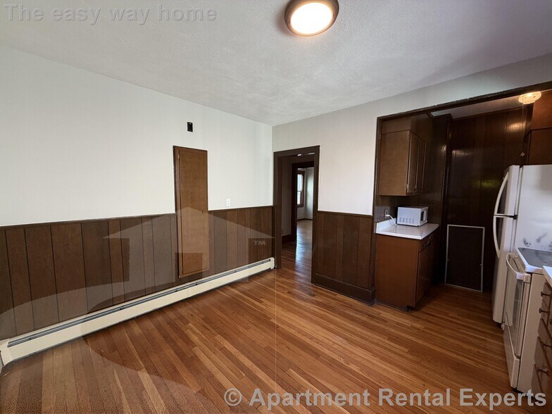 Building Photo - 30 Medford St