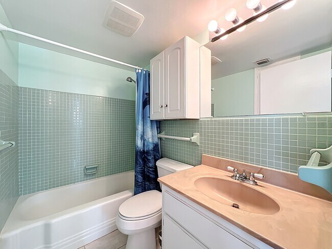 Building Photo - 2020 N Atlantic Ave