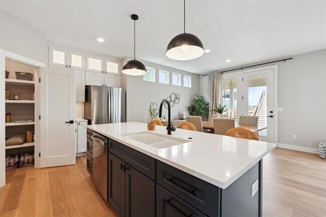 Building Photo - Brand New & Move-In Ready!