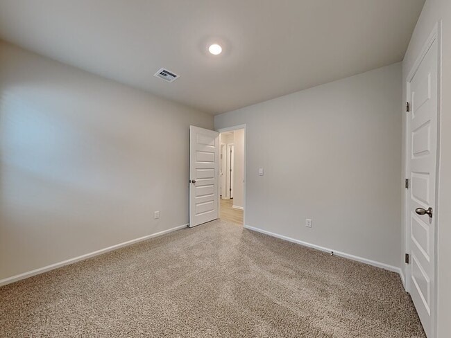 Building Photo - 8908 SW 31st Ter