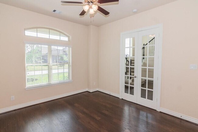 Building Photo - 25618 Fleming Lodge Ln