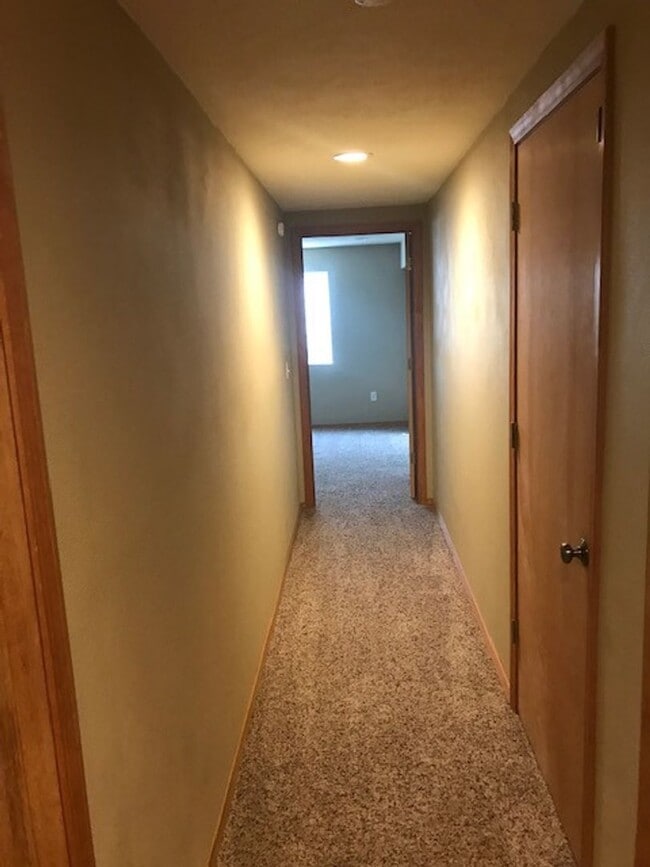 Building Photo - COMING SOON !! Two Story Home By Old Sundance Golf Course