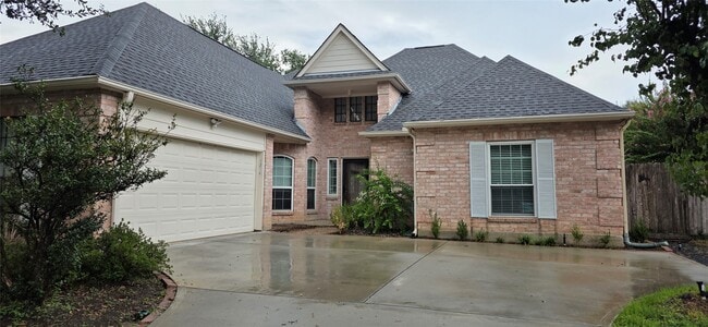 Building Photo - 1214 W Forest Dr