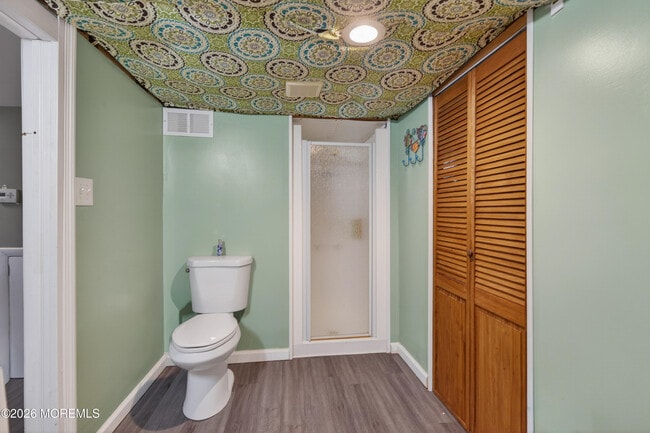 Building Photo - 211 Lareine Ave