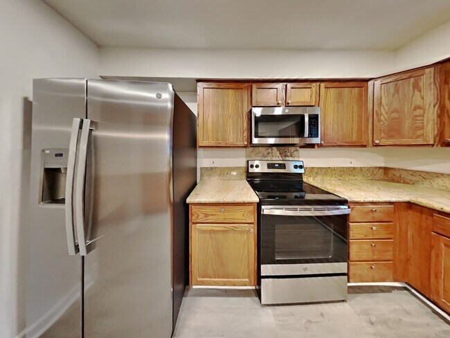 Building Photo - 10527 Mills Walk Dr